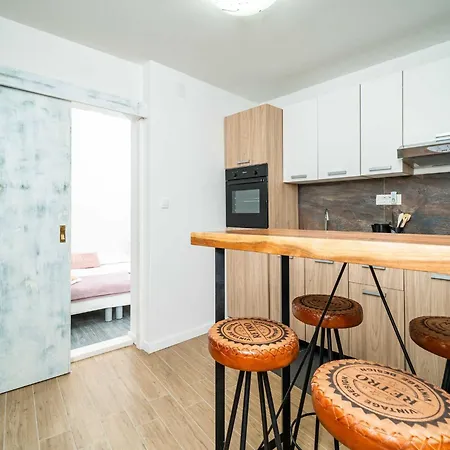 Dub - One-bedroom No 4 شقة دوبروفينك