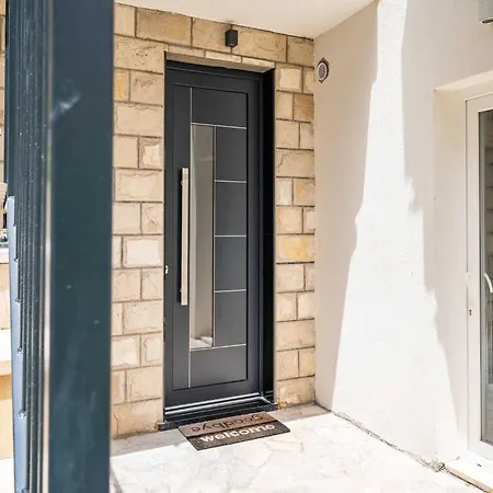 Dub - One-bedroom No 4 شقة دوبروفينك